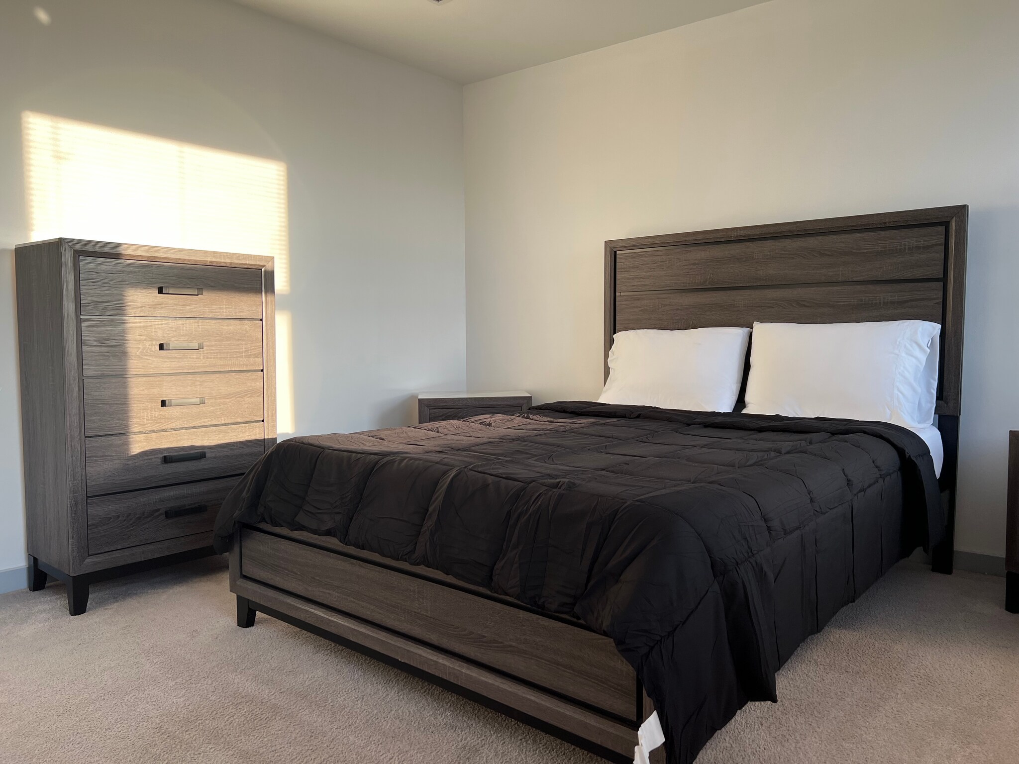 Main Bedroom - 67 Public Sq