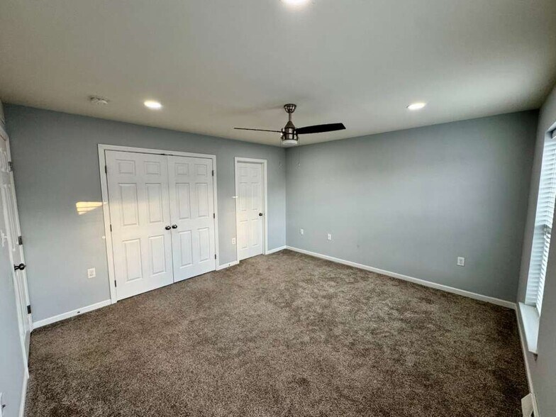 Building Photo - 3017 Meridian Cmns