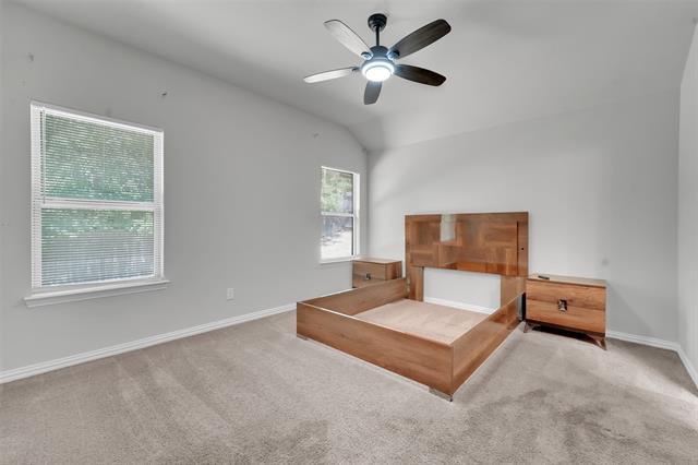 Building Photo - 5165 Glen Eden Dr