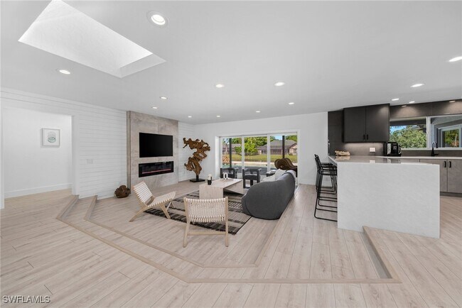 Building Photo - 2341 Mayfield Ct