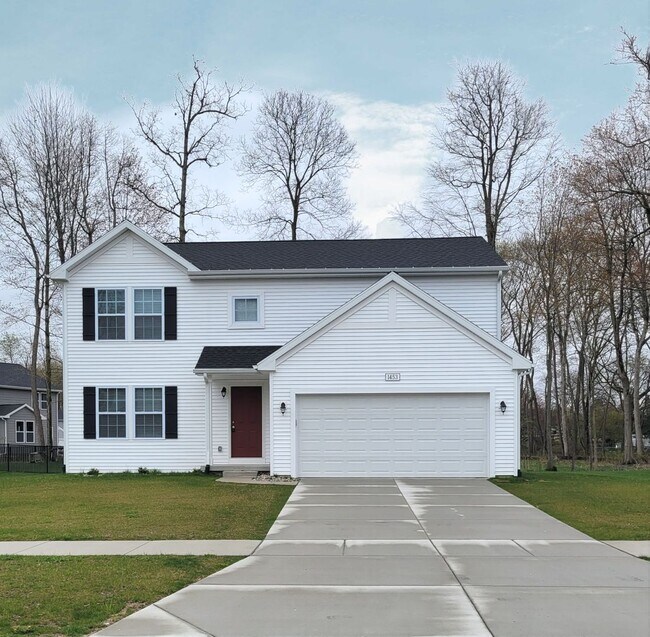 Building Photo - COMING SOON!! STUNNING 4 BEDROOM HOME FOR ...