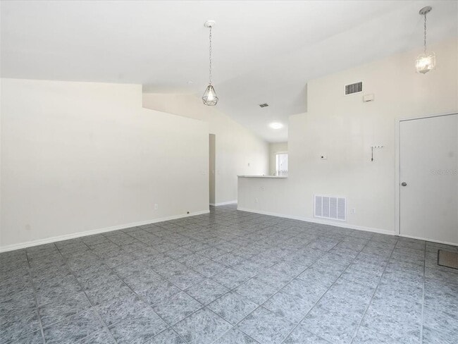 Building Photo - 2480 Sagemont Dr