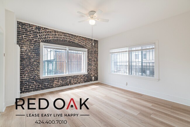 Primary Photo - 2933 W 8th St