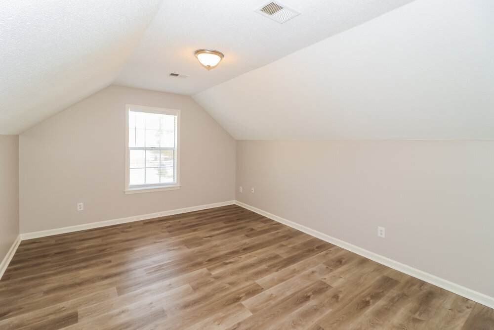 Building Photo - 6465 Baird Ln