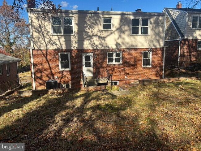 Building Photo - 3013 Nash Pl SE