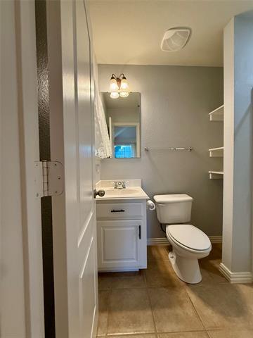 Building Photo - 816 Claycourt Cir
