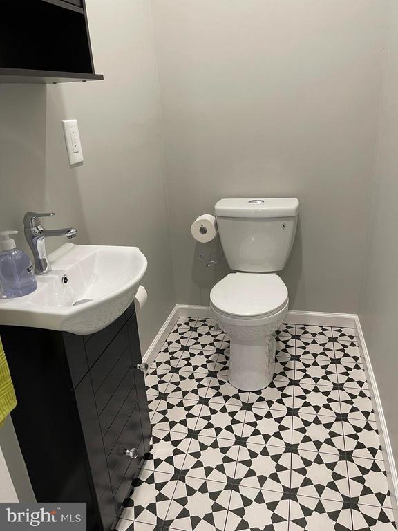 Building Photo - 250 W Bridge St