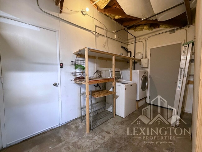 Building Photo - Lovely updated, 3BD/2BA, Home in Rocklin – off Pacific St. near Hwy 80 Access!