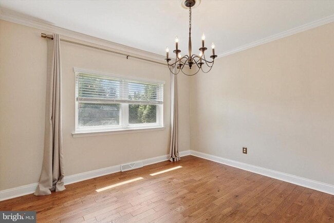 Building Photo - 317 Weymouth Rd