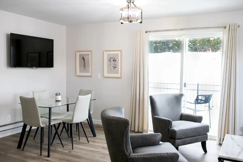 Building Photo - 287 S 3rd Ave