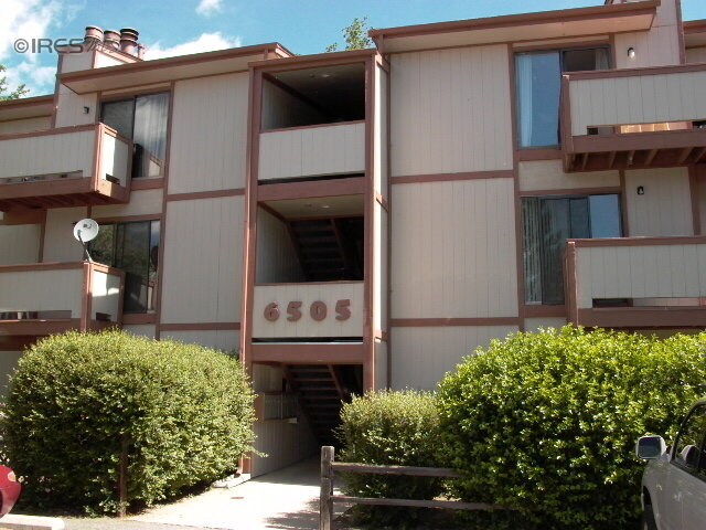 Building Photo - 6495 Kalua Rd