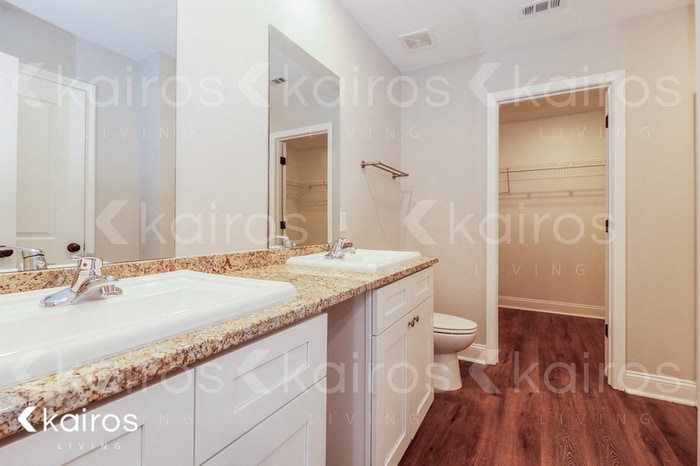 Building Photo - 149 Cottage Grove Rd