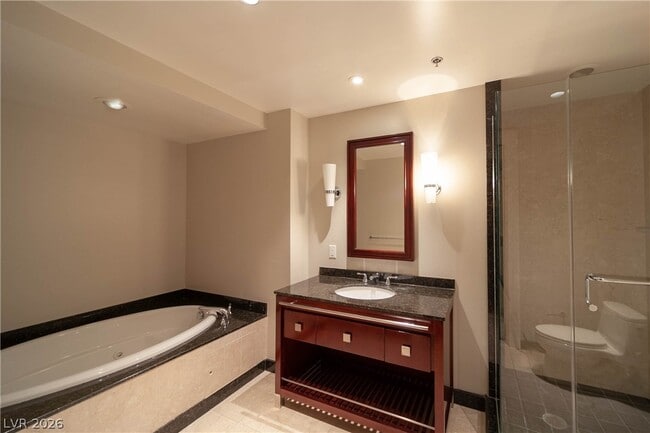 Building Photo - 2700 S Las Vegas Blvd