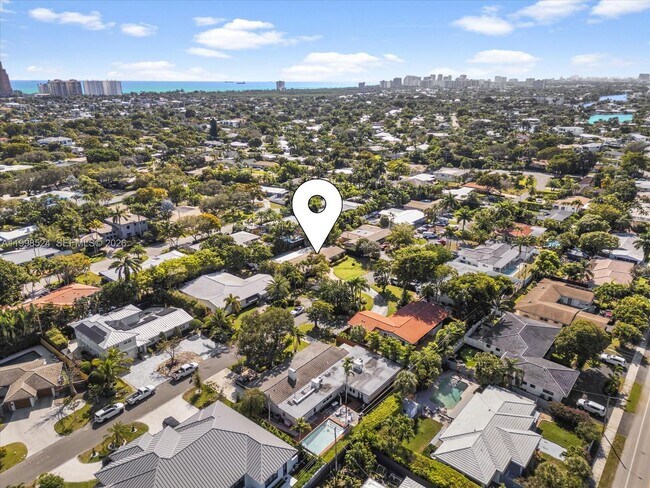 Building Photo - 2648 NE 26th Ave