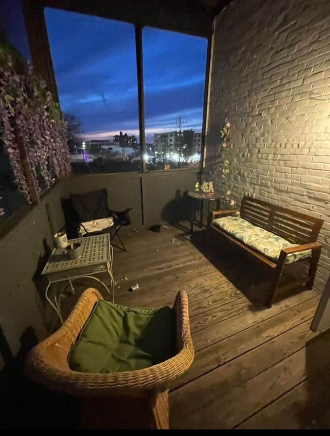 Building Photo - HUGE 2 bed in Allston