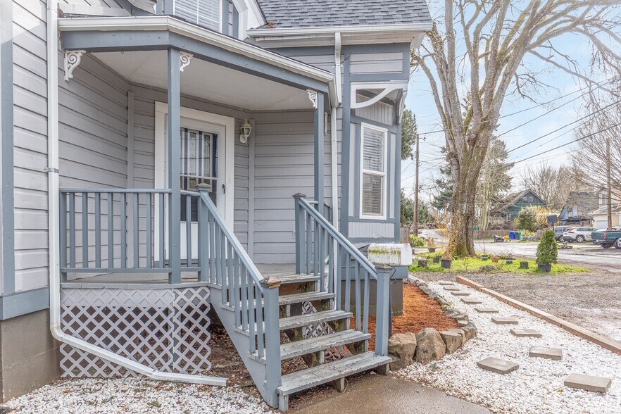 Building Photo - 1144 SE 85th Ave