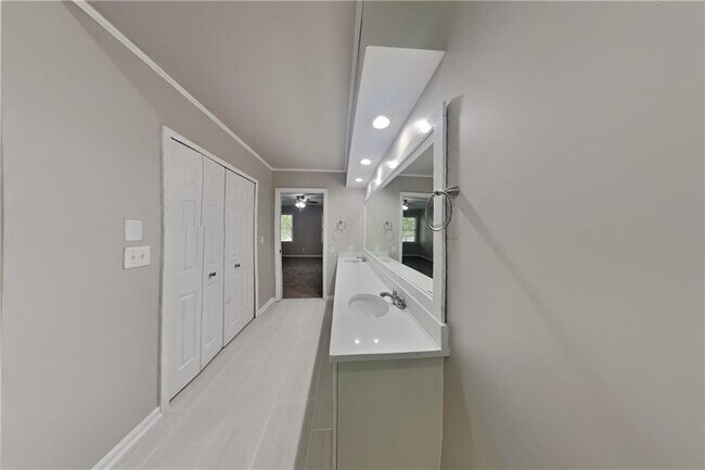 Building Photo - 4614 Blakedale Cir