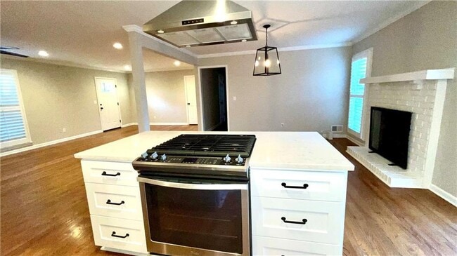 Building Photo - 245 Willow Springs Dr