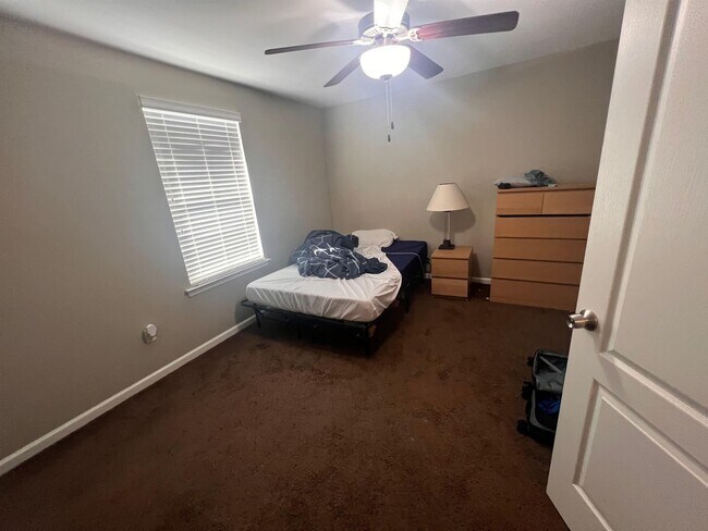 Building Photo - 1934 Ann Arbor Ave