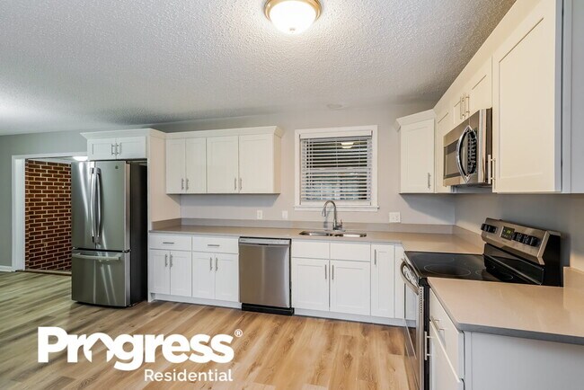 Building Photo - 207 Crest Dr