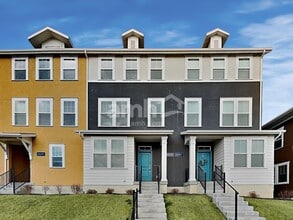 Building Photo - 6082 S Jordan Pkwy W