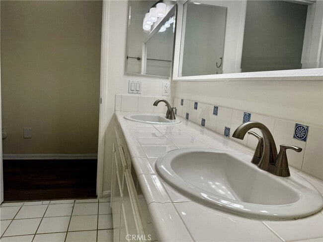 Building Photo - 18930 Sherman Way