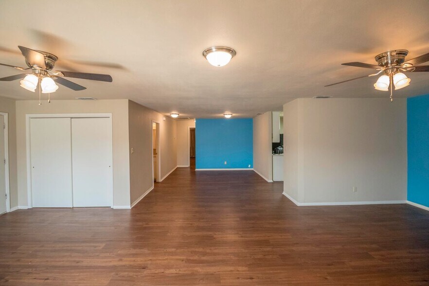 Building Photo - 601 Hibiscus Ave