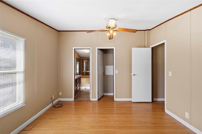 Building Photo - 16561 Desert Star Dr