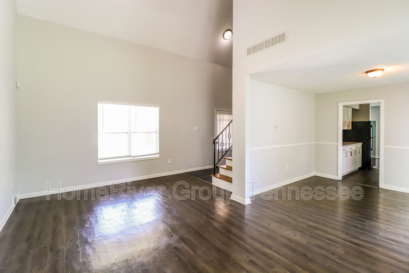 Building Photo - 2413 Ridgeway Rd