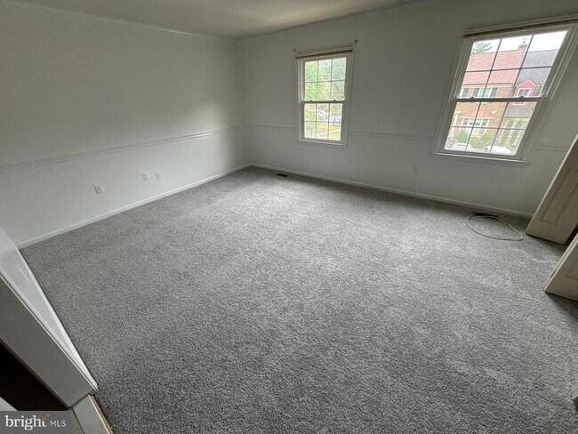 Building Photo - 7720 Bristol Square Ct