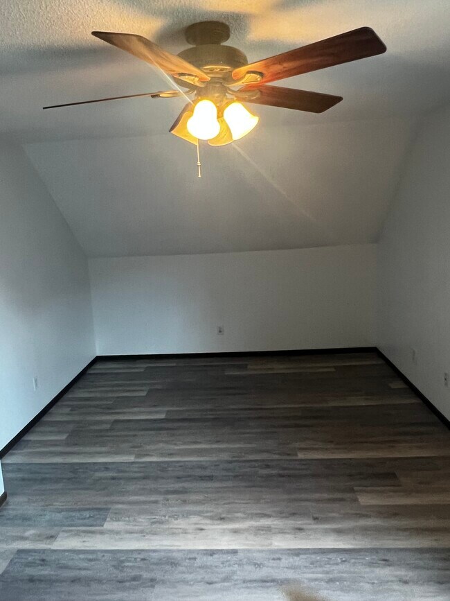 1st bedroom. - 5341 SW 15th Ct