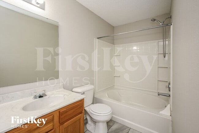 Building Photo - 9021 Southernwood Way