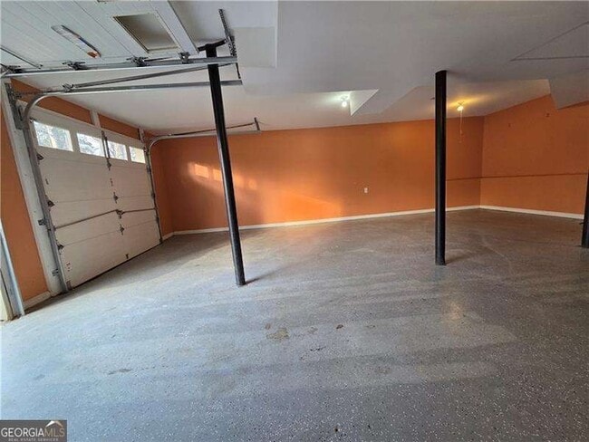 Building Photo - 3288 Timber Bluff Dr NE