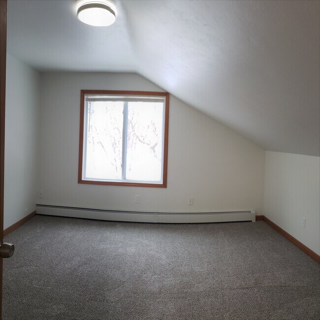 Upper BR 1 (great place for home office too) - 2340 S Ridge Rd