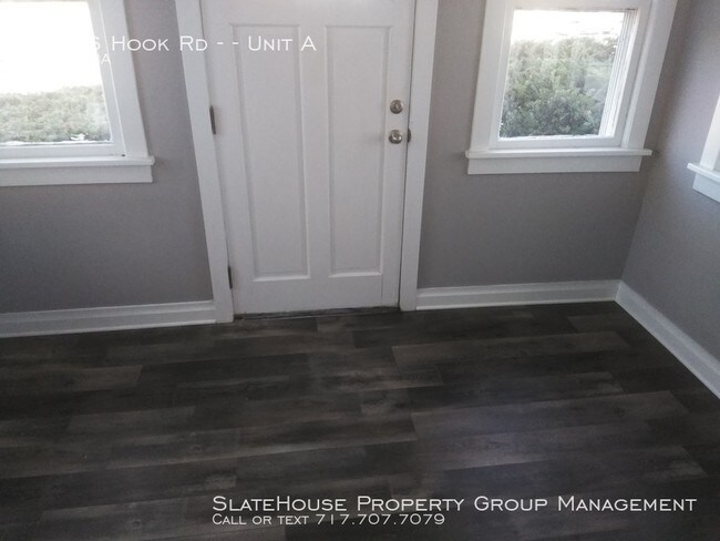 Building Photo - First Months Rent Free! Newly Renovated!