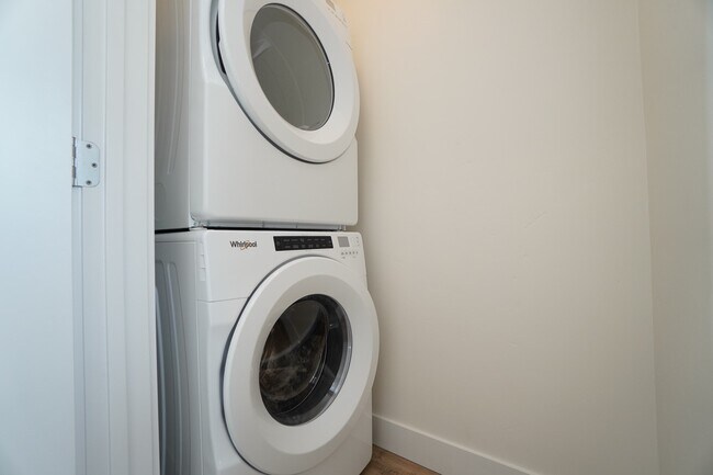 Building Photo - 4621 N Iota Ln