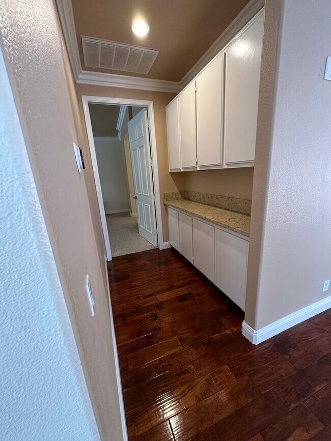 Building Photo - Single Story 3 Bedrooms in Temeku Hills