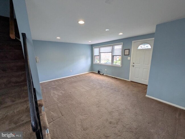 Building Photo - 1111 Circle Dr