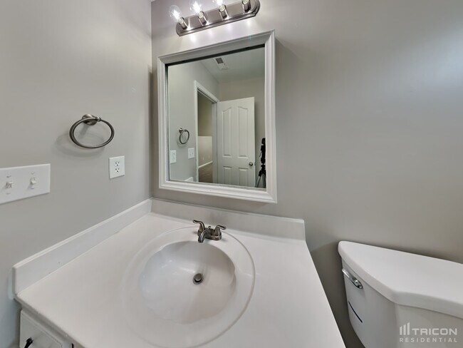 Building Photo - 3644 Catawba Creek Dr