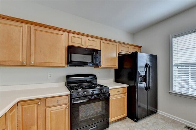 Building Photo - 4006 Edgecomb Dr