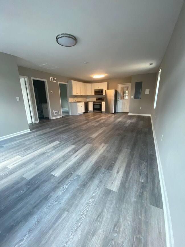 Building Photo - Brand New 2 bedroom Apartment in Parkland School District!