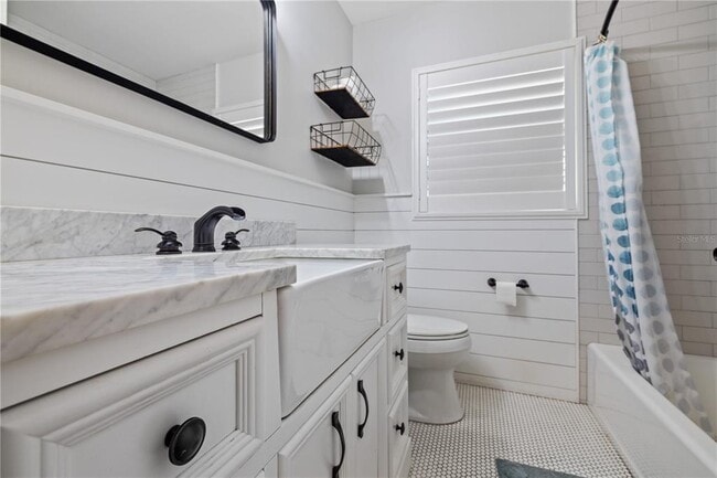 Building Photo - 4019 Moores Lake Rd