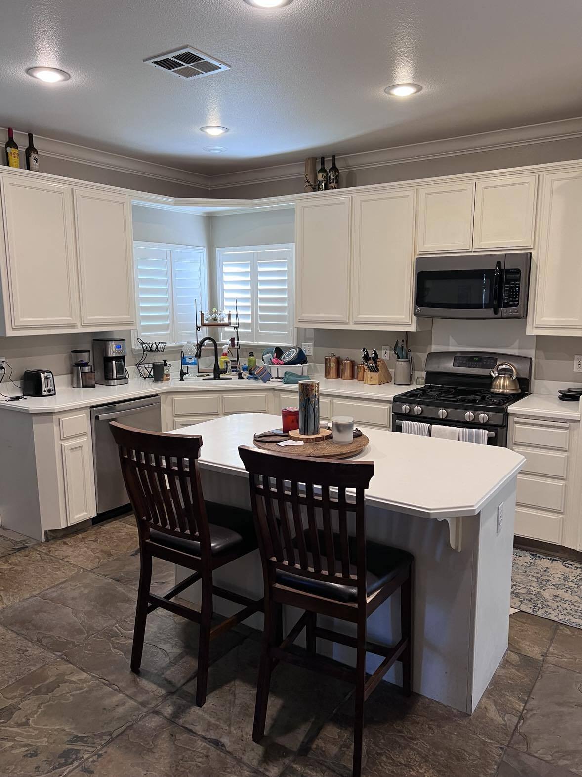kitchen with island - 1708 Nutshell Ct