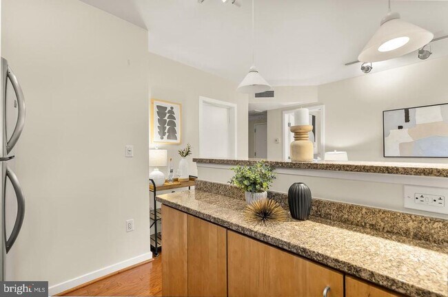 Building Photo - 3534 10th St NW