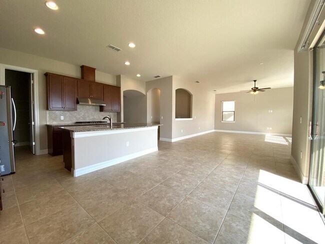 Building Photo - 11316 Lemon Lake Blvd