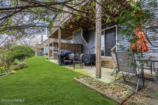 Building Photo - 29 Shore Dr