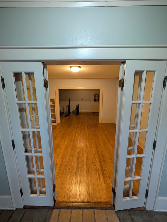 Building Photo - 2700 N Prospect Ave