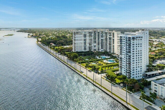 Building Photo - 1701 S Flagler Dr