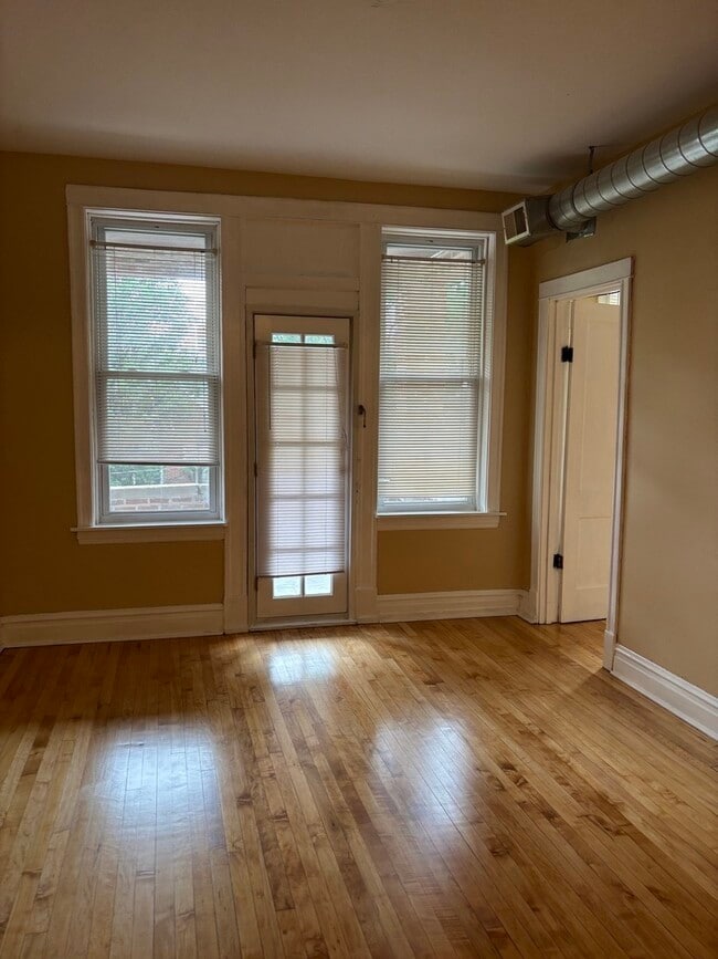 Building Photo - 2630 W Iowa St