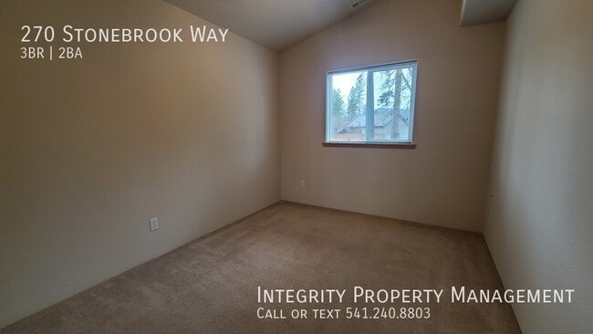 Building Photo - 270 Stonebrook Way